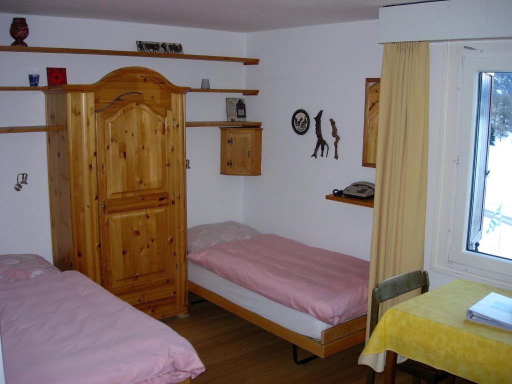 Residenza Lagrev Sils Maria Ruang foto